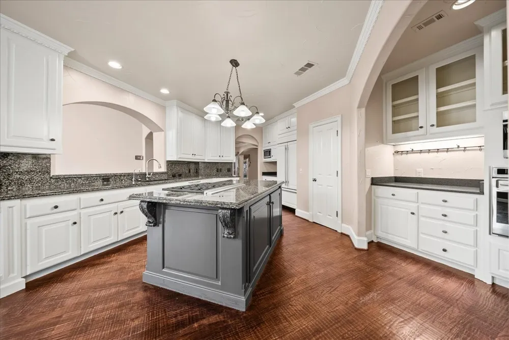 900 Amethyst Drive Oak Point, TX 75068