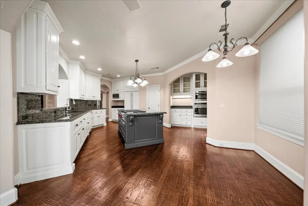 900 Amethyst Drive Oak Point, TX 75068