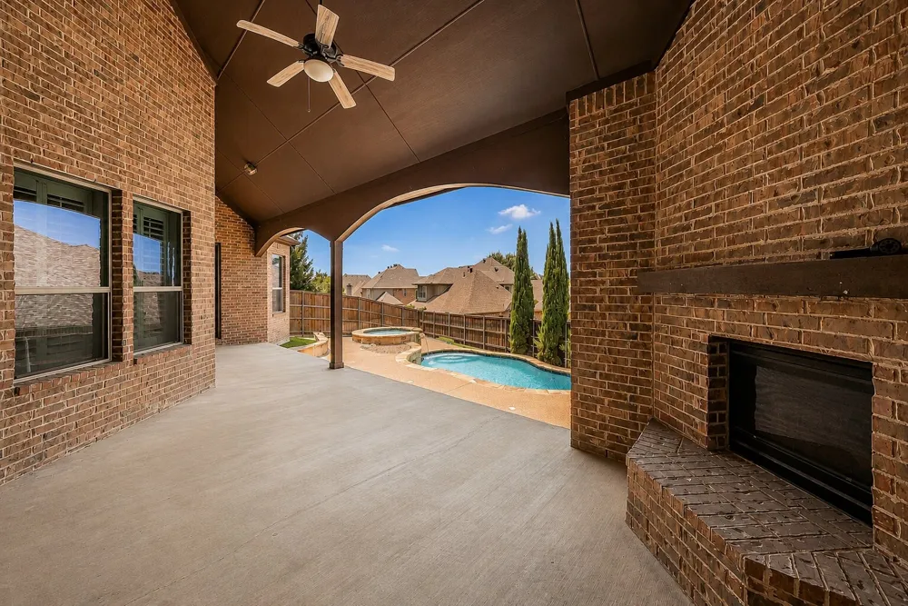 812 Cross Timbers Drive Keller, TX 76248