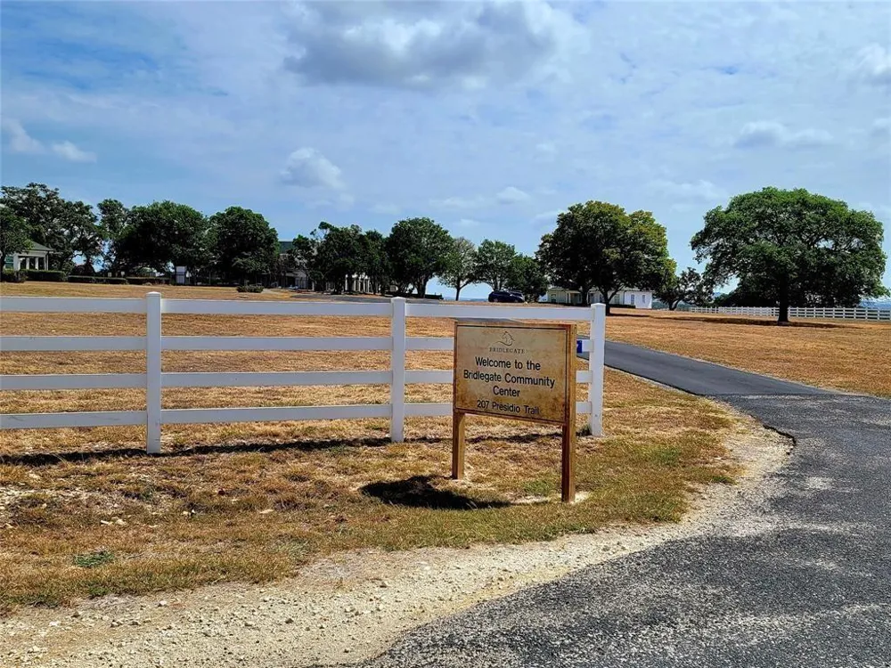 530 Buckskin Trail Bandera, TX 78003