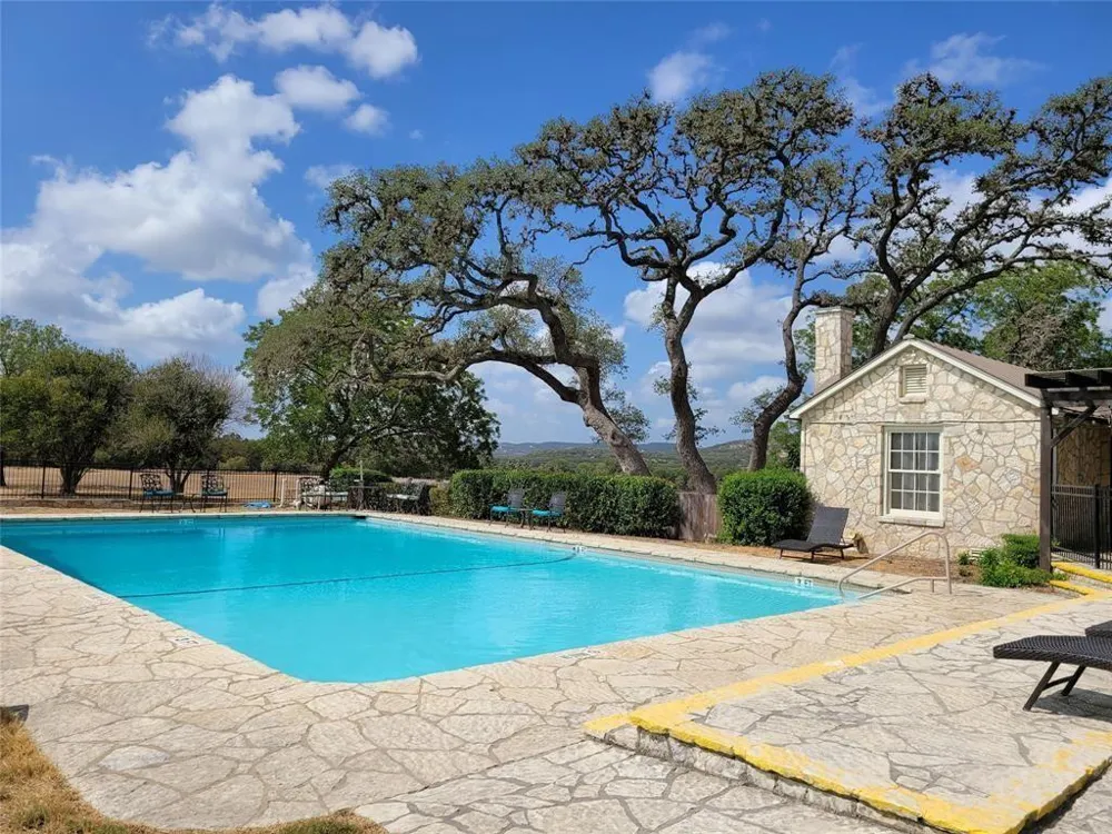 530 Buckskin Trail Bandera, TX 78003