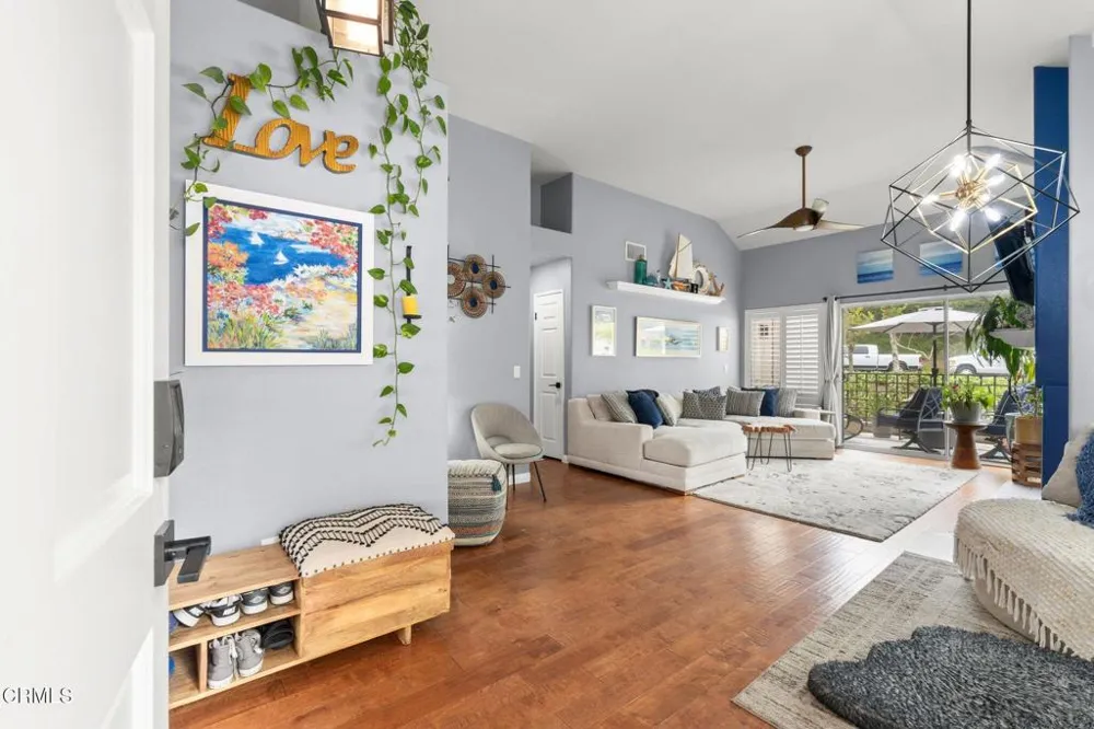 7054 Paseo Encantada Camarillo, CA 93012
