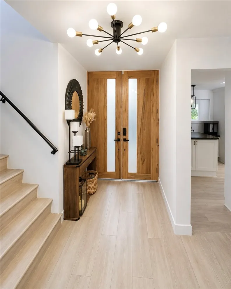 4301 Cezanne Avenue Woodland Hills, CA 91364