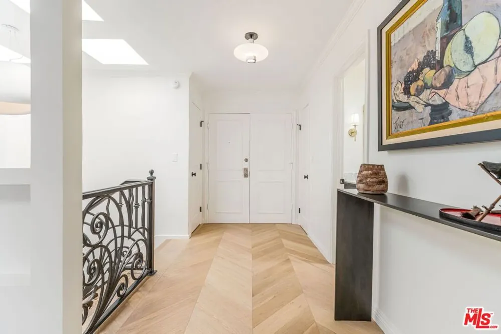 15480 Antioch Street #300A Pacific Palisades, CA 90272