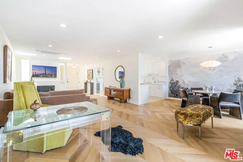 15480 Antioch Street #300A Pacific Palisades, CA 90272