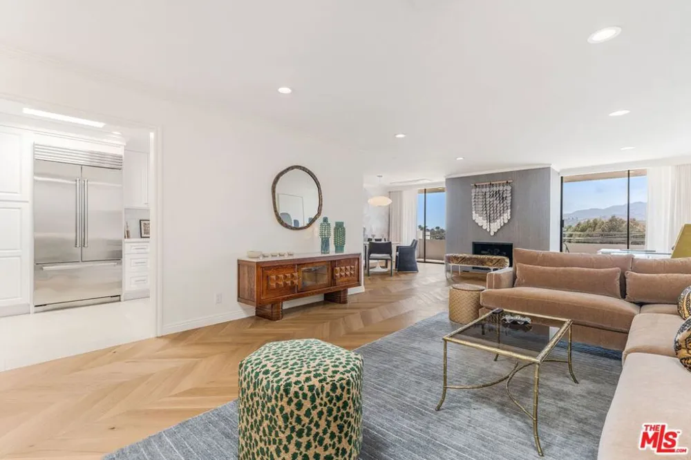 15480 Antioch Street #300A Pacific Palisades, CA 90272