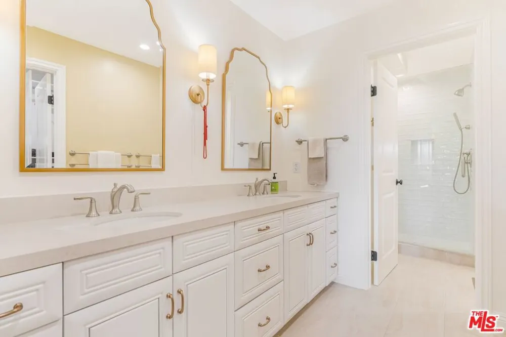 15480 Antioch Street #300A Pacific Palisades, CA 90272