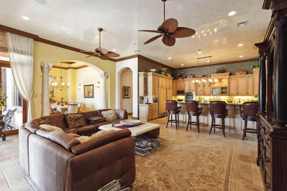 3870 NE 31st Avenue Lighthouse Point, FL 33064