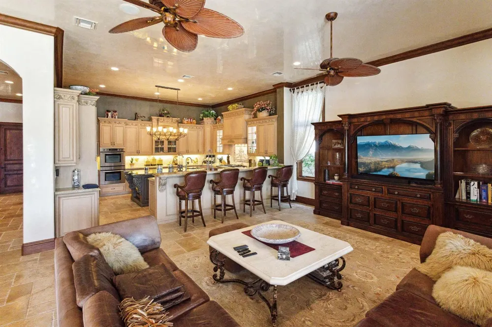 3870 NE 31st Avenue Lighthouse Point, FL 33064