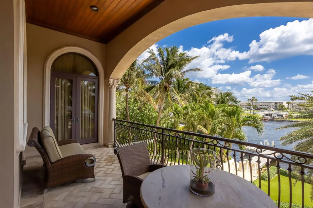 3870 NE 31st Avenue Lighthouse Point, FL 33064