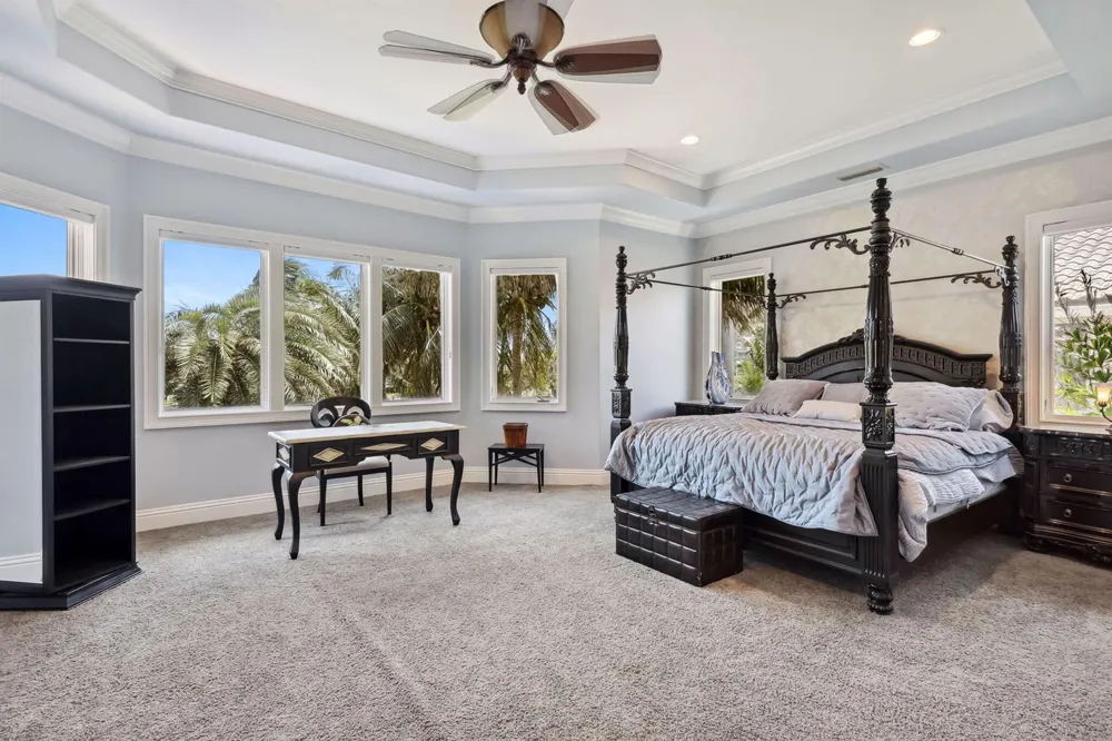 3870 NE 31st Avenue Lighthouse Point, FL 33064