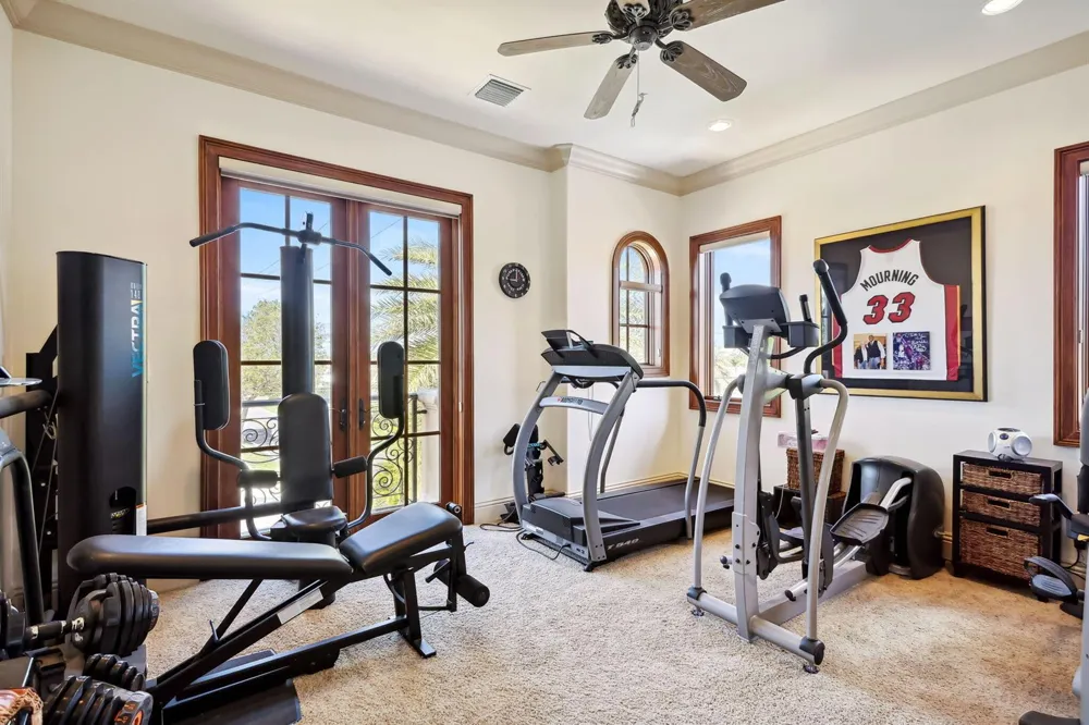 3870 NE 31st Avenue Lighthouse Point, FL 33064