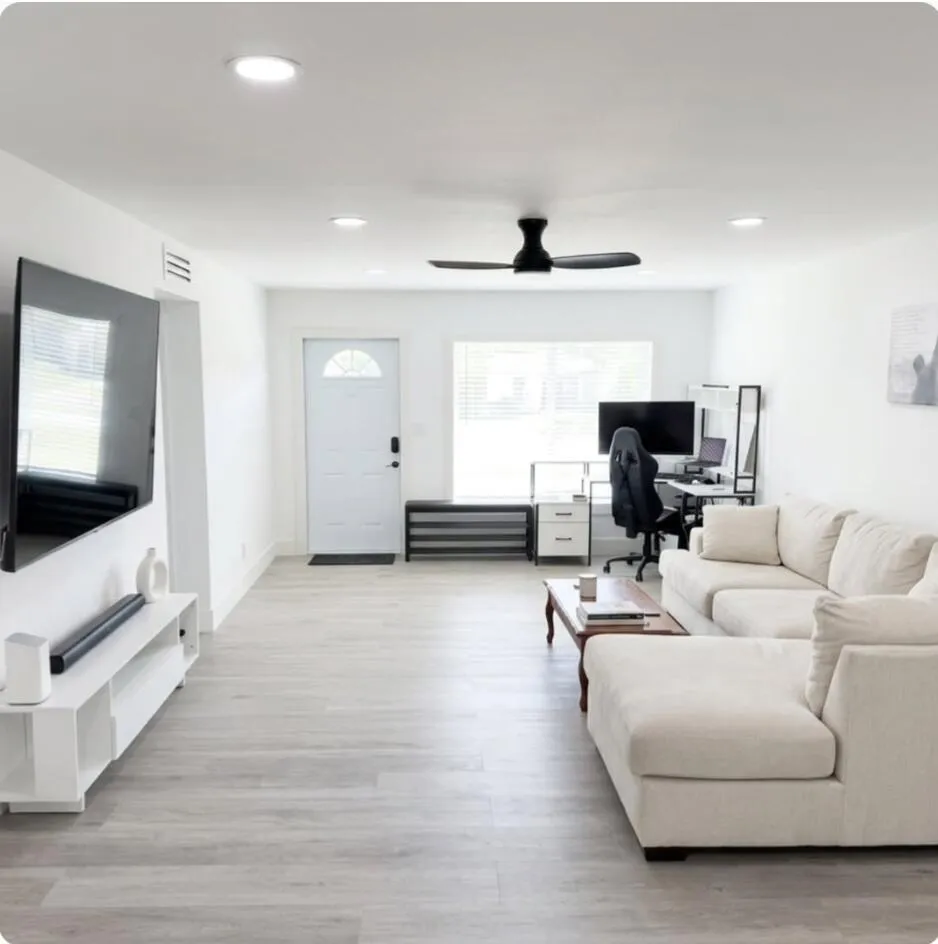 3147 NW 68th Court Fort Lauderdale, FL 33309