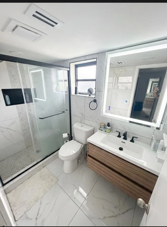 3147 NW 68th Court Fort Lauderdale, FL 33309