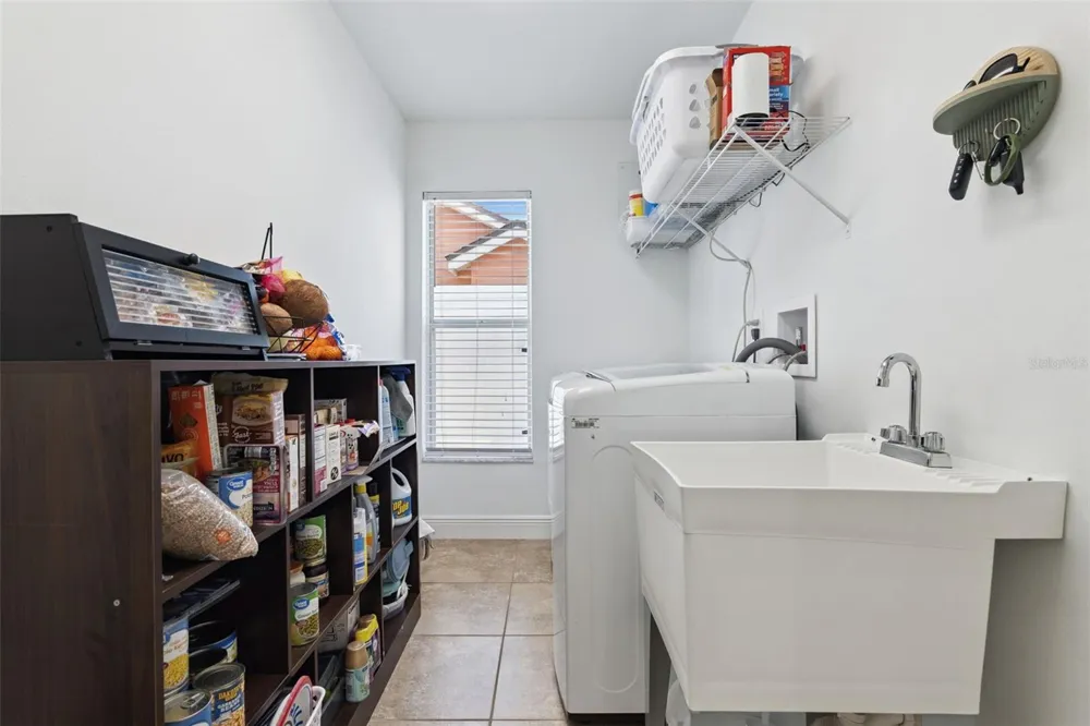 1017 TURTLE CREEK DRIVE Oviedo, FL 32765