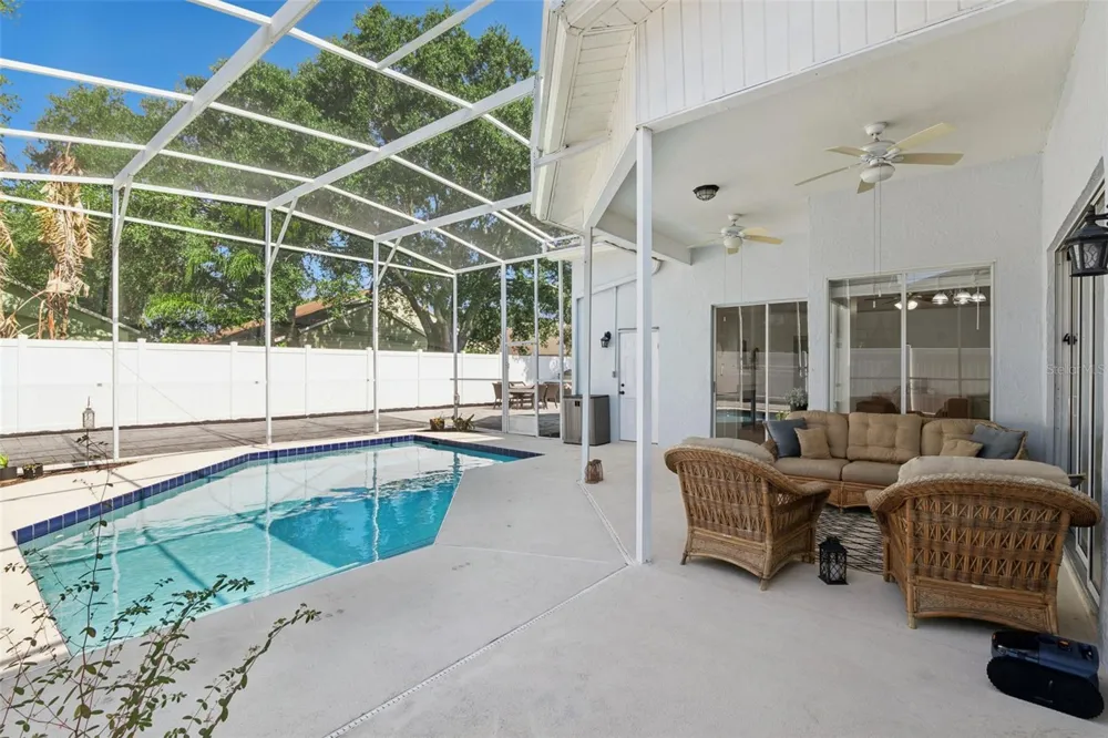 1017 TURTLE CREEK DRIVE Oviedo, FL 32765