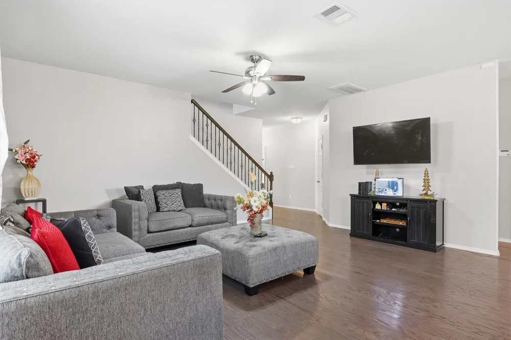 212 Russet Trail Georgetown, TX 78628