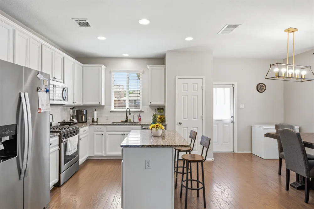 212 Russet Trail Georgetown, TX 78628