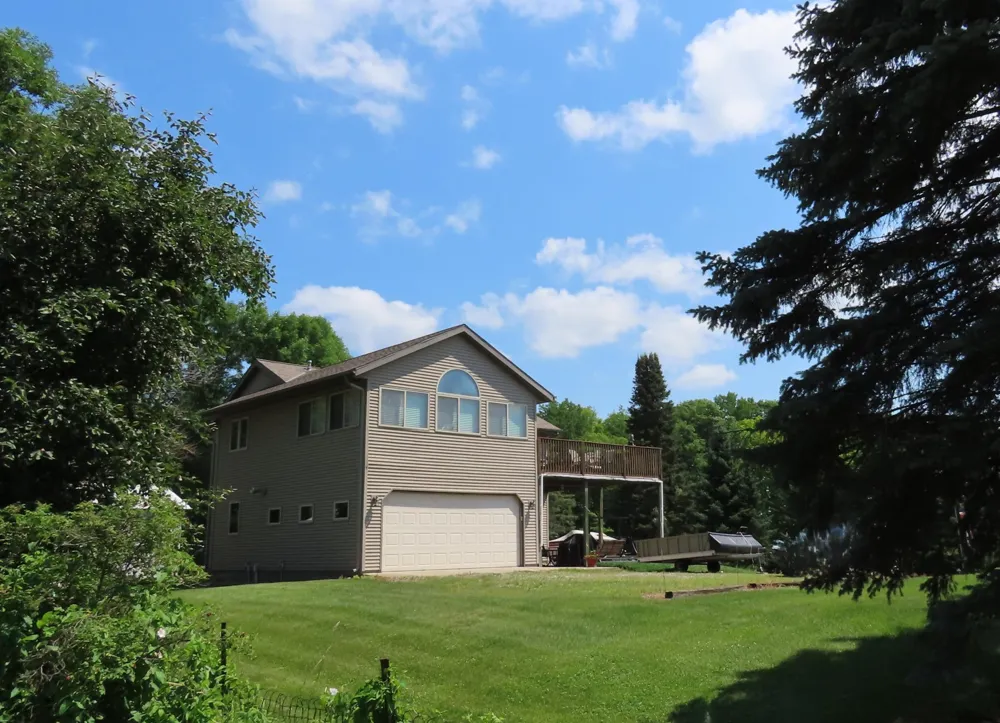 39512 92nd Avenue Onamia, MN 56359