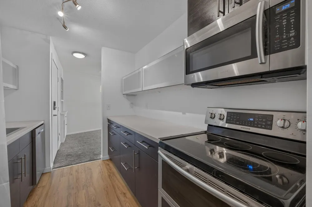 132 Demont Avenue E #232 Little Canada, MN 55117