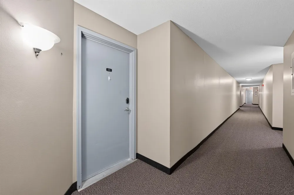 132 Demont Avenue E #232 Little Canada, MN 55117