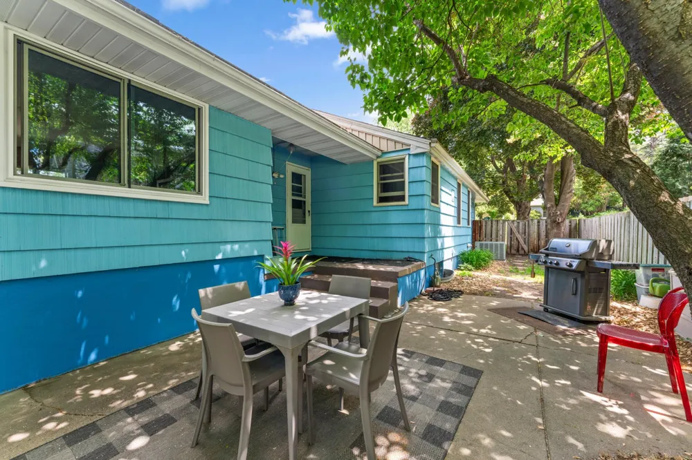 100 Turnpike Road Golden Valley, MN 55416