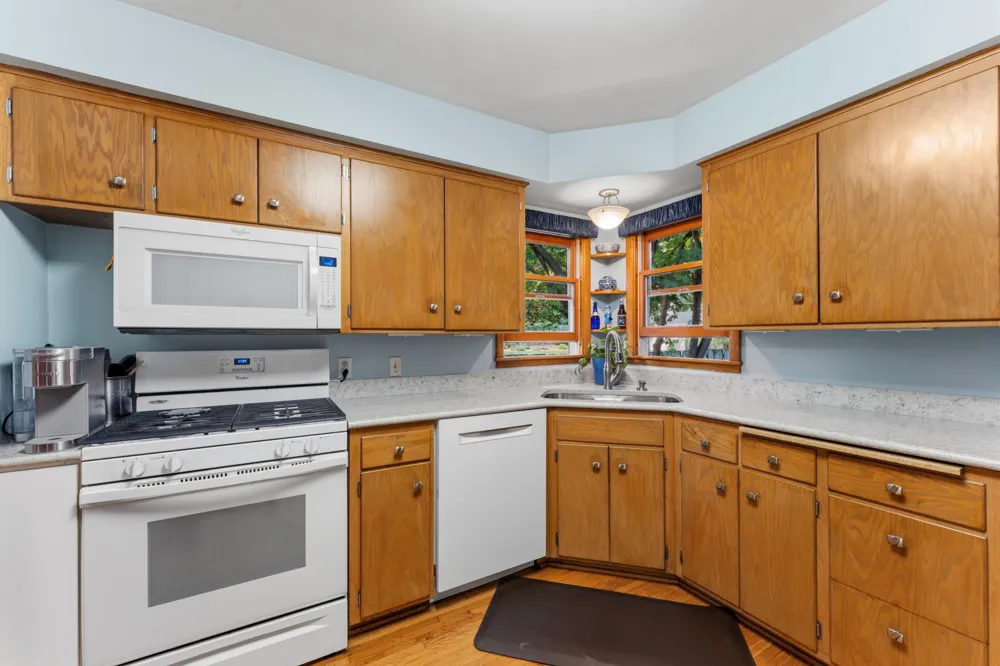 100 Turnpike Road Golden Valley, MN 55416