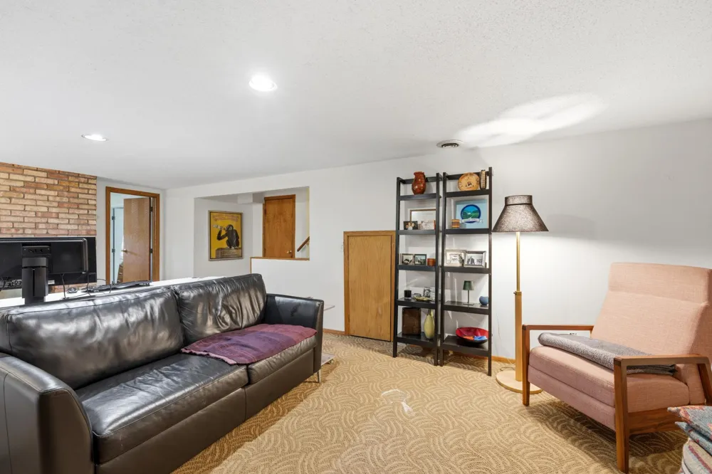 100 Turnpike Road Golden Valley, MN 55416