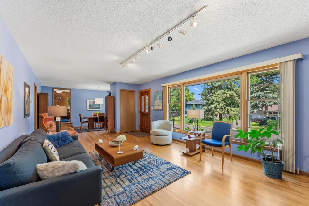 100 Turnpike Road Golden Valley, MN 55416