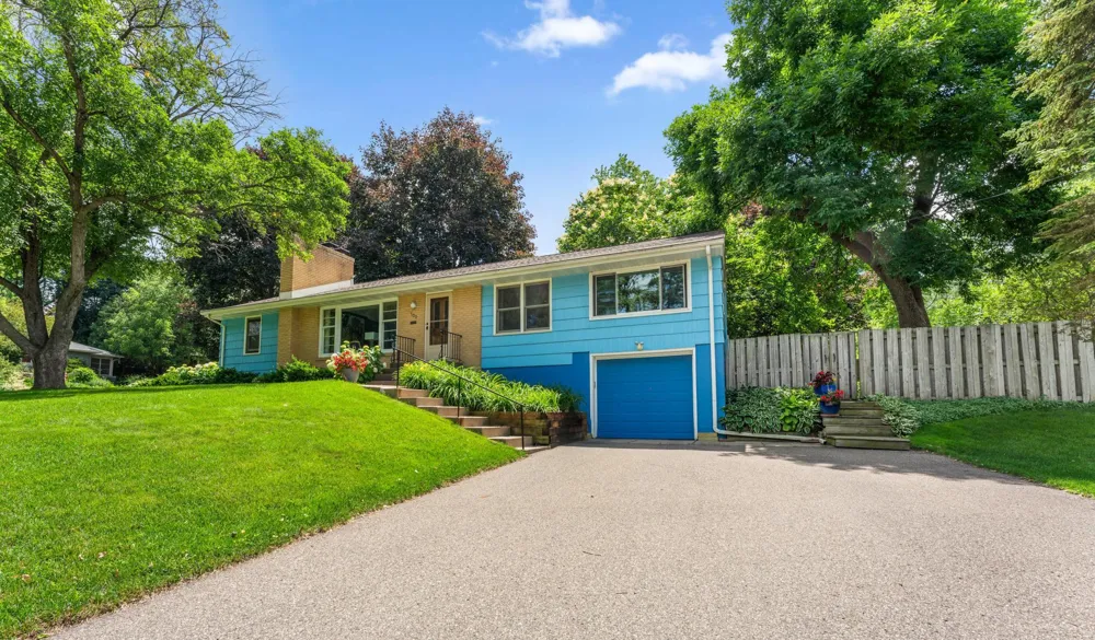 100 Turnpike Road Golden Valley, MN 55416