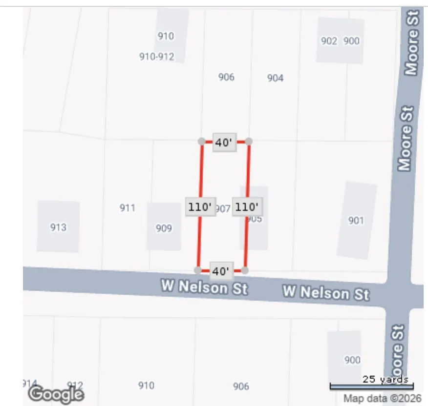 907 W Nelson Street Longview, TX 75601
