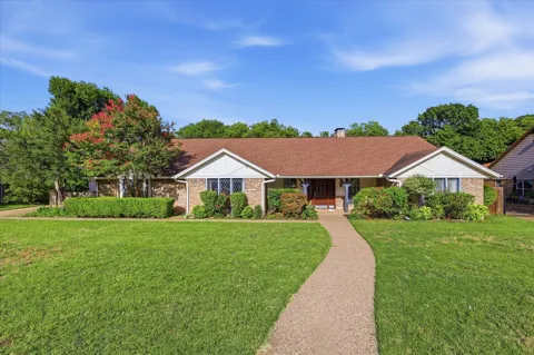 1116 Spring Lake Drive