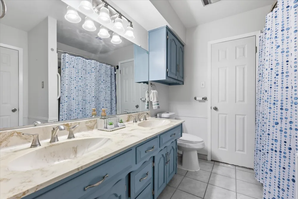 1116 Spring Lake Drive Duncanville, TX 75137