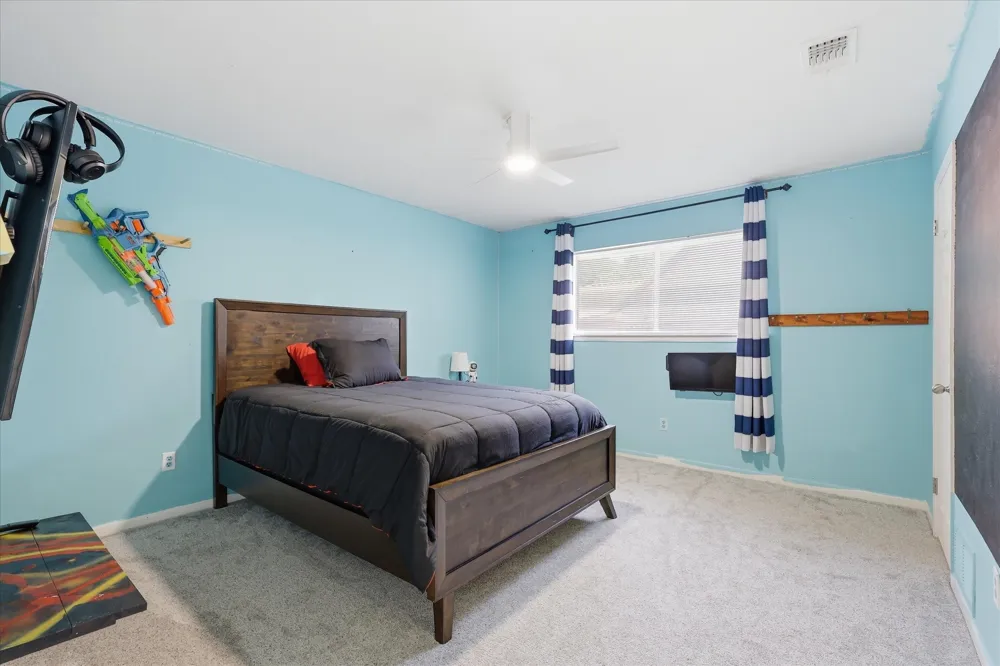 1116 Spring Lake Drive Duncanville, TX 75137