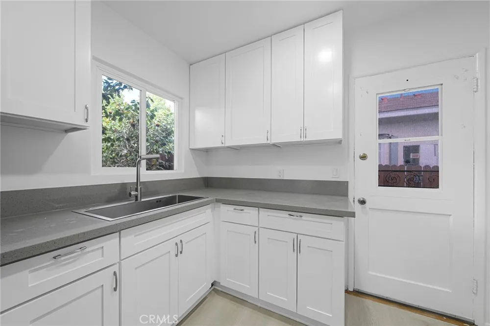 9050 Huntington Drive San Gabriel, CA 91775