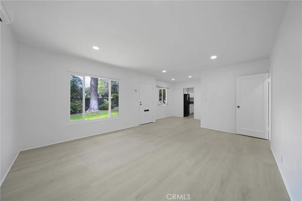 9050 Huntington Drive San Gabriel, CA 91775