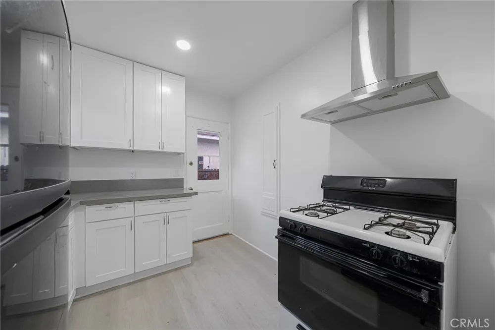 9050 Huntington Drive San Gabriel, CA 91775