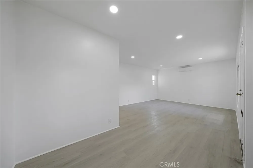 9050 Huntington Drive San Gabriel, CA 91775