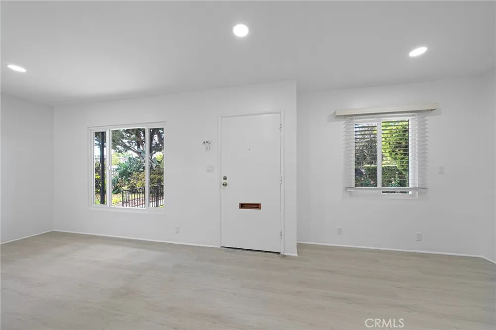 9050 Huntington Drive San Gabriel, CA 91775