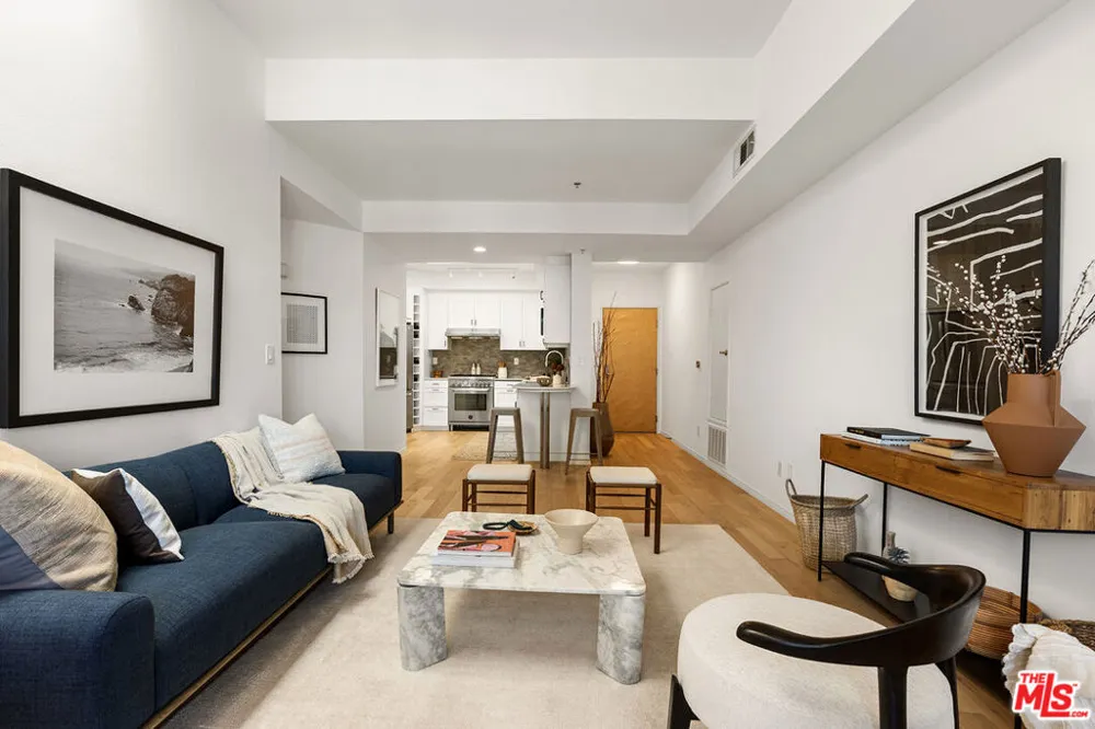 4180 Fair Avenue #206 Studio City, CA 91602
