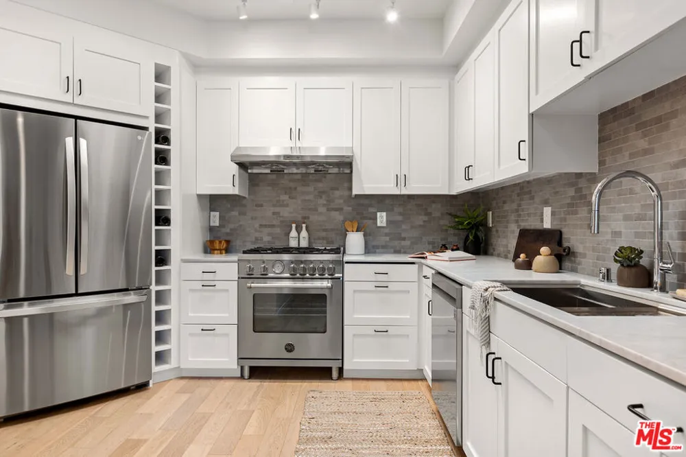 4180 Fair Avenue #206 Studio City, CA 91602