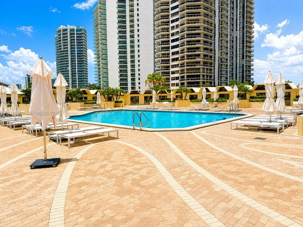 20191 E Country Club Dr #2601 Aventura, FL 33180