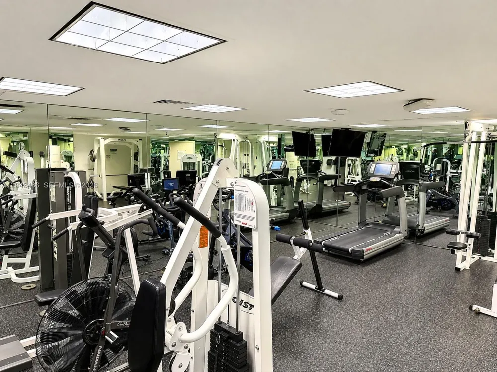 20191 E Country Club Dr #2601 Aventura, FL 33180