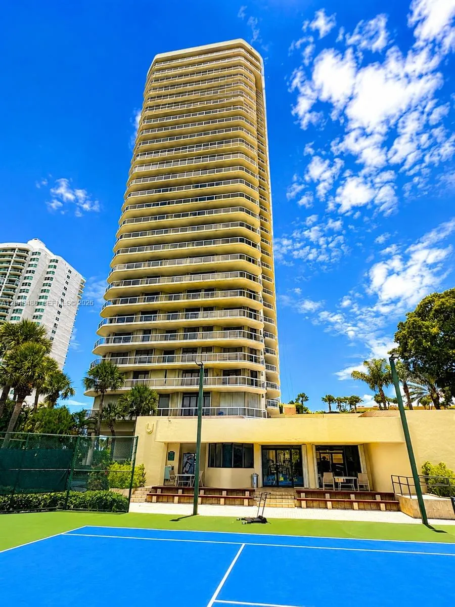 20191 E Country Club Dr #2601 Aventura, FL 33180