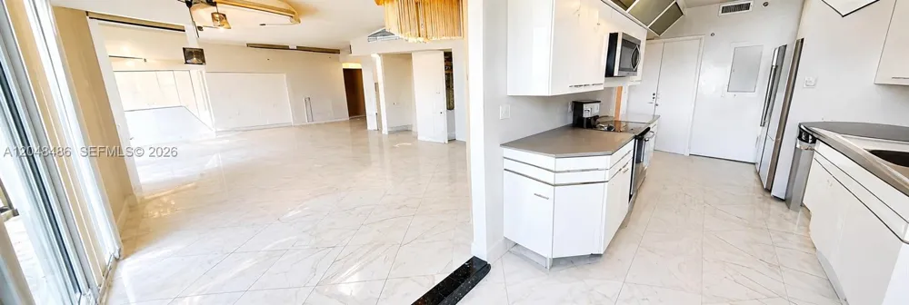 20191 E Country Club Dr #2601 Aventura, FL 33180