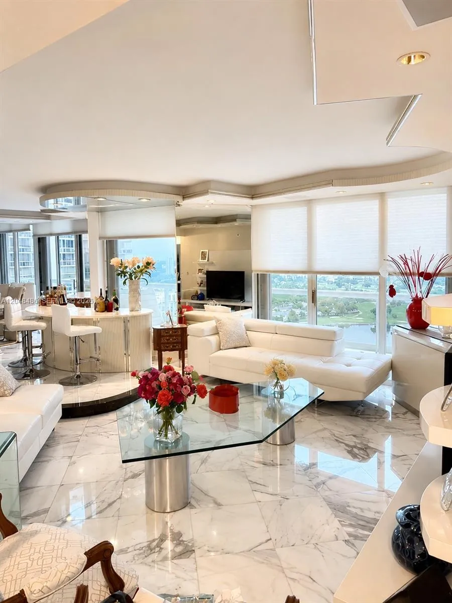 20191 E Country Club Dr #2601 Aventura, FL 33180