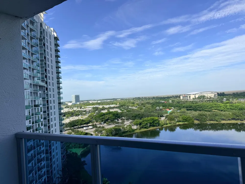 2641 Flamingo Road #1604n Sunrise, FL 33323