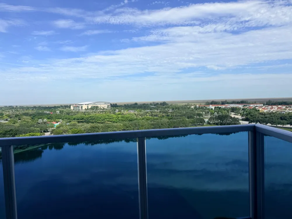 2641 Flamingo Road #1604n Sunrise, FL 33323