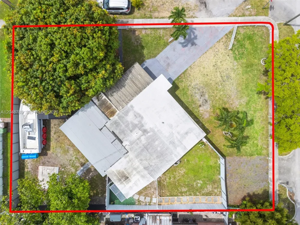 6084 E 7th Ave Hialeah, FL 33013