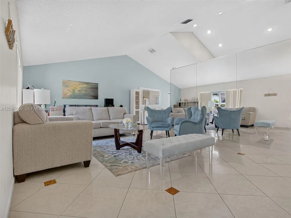 16203 NW 8th Dr Pembroke Pines, FL 33028